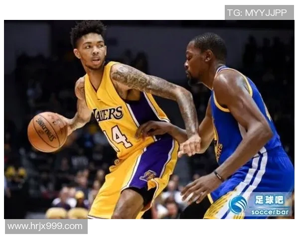 篮球与足球明星的职业特点与影响力的深度比较分析